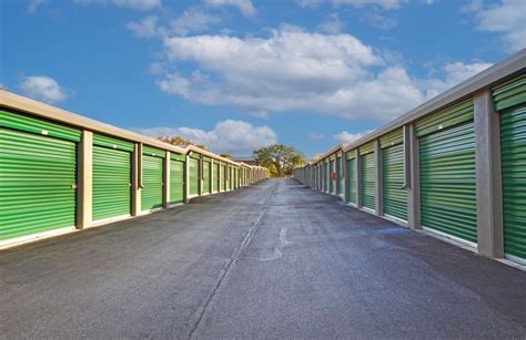 We make you storage experience easy. . Lockaway storage airport